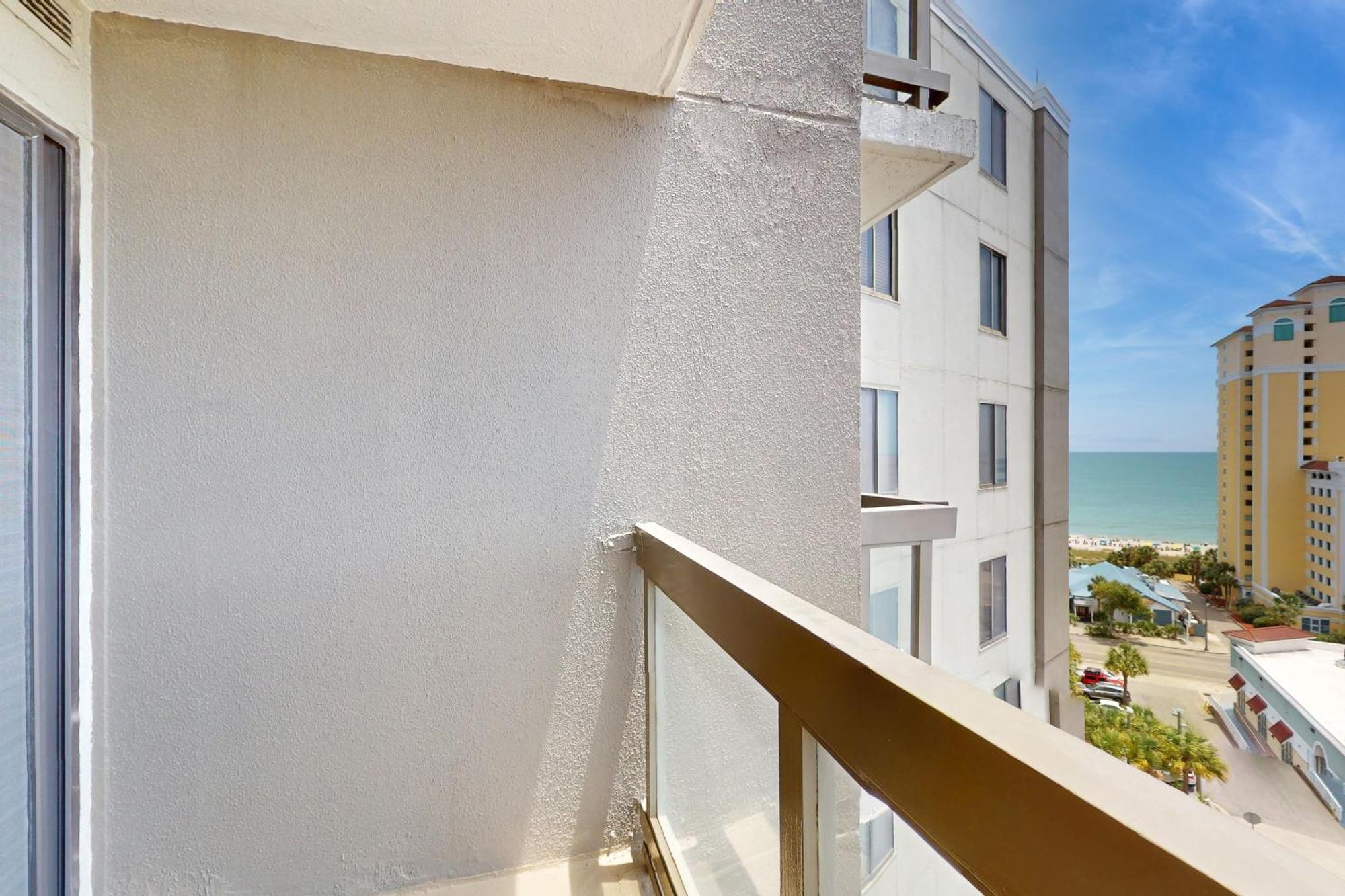 Atlantis & Sea Sails Apartment Myrtle Beach Room photo