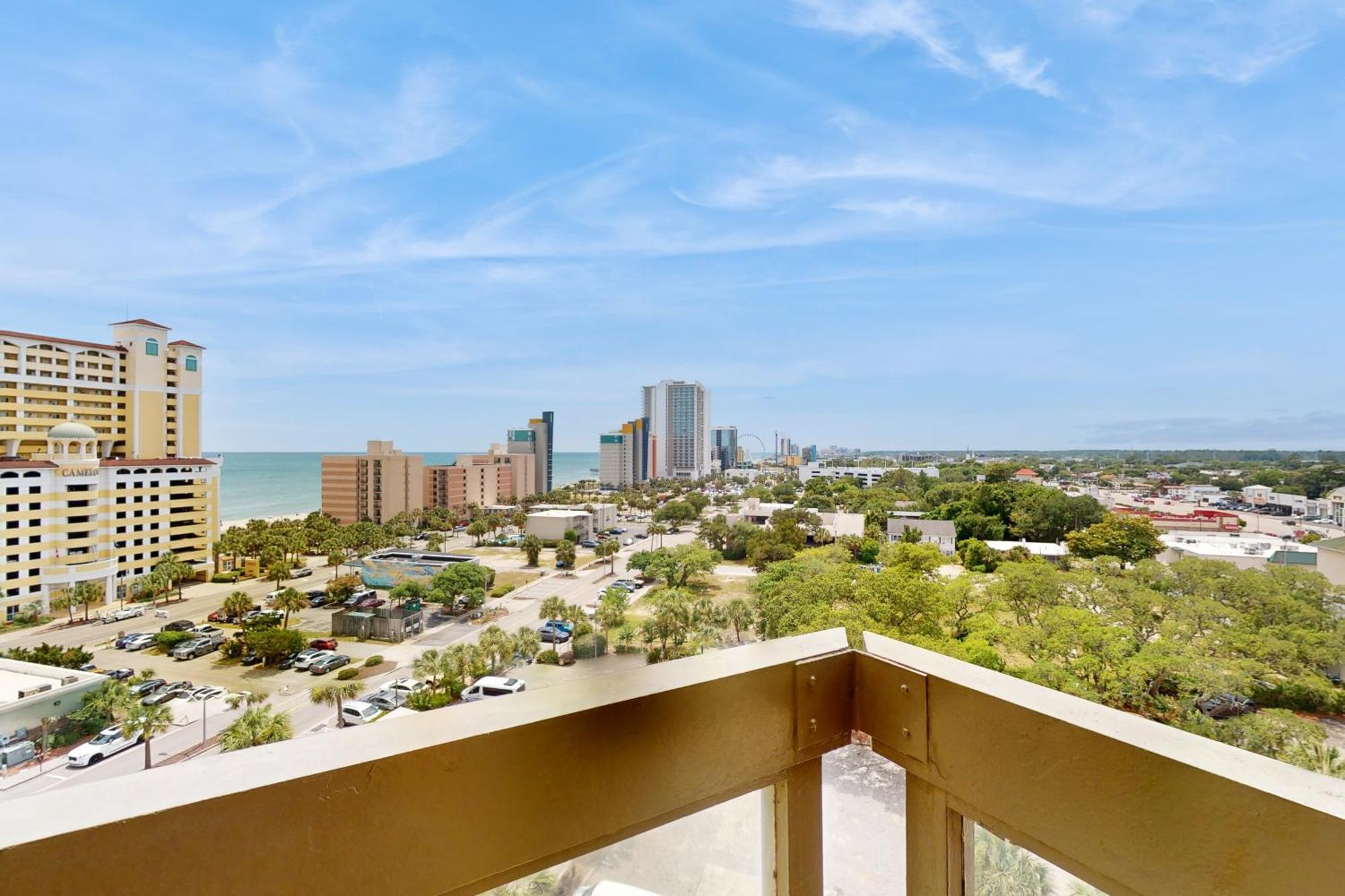 Atlantis & Sea Sails Apartment Myrtle Beach Room photo
