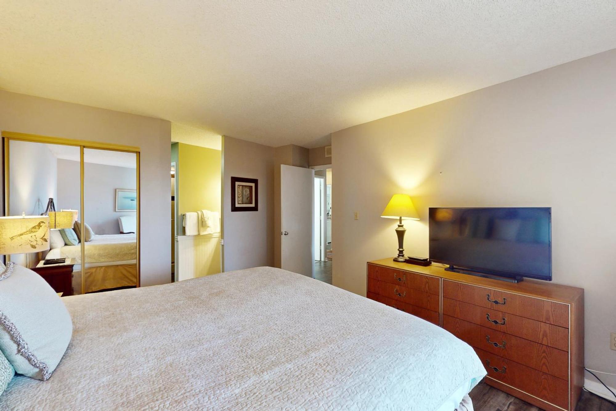 Atlantis & Sea Sails Apartment Myrtle Beach Room photo